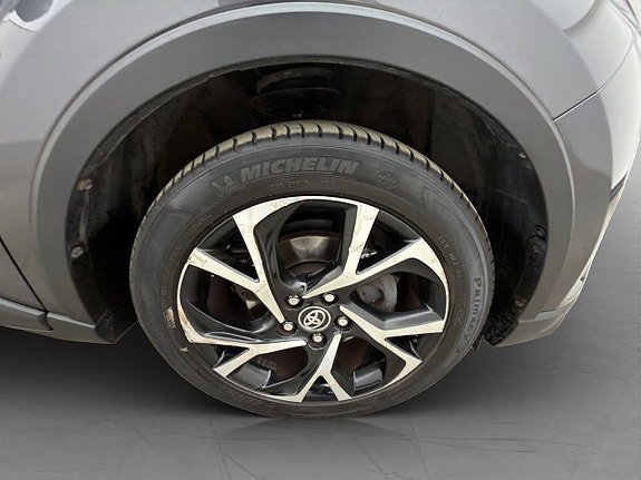 Vehicle Image 31