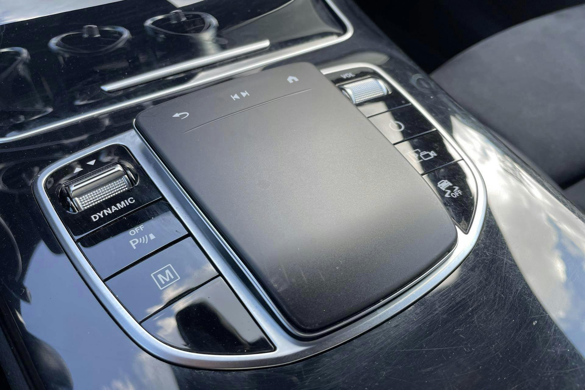 Vehicle Image 17