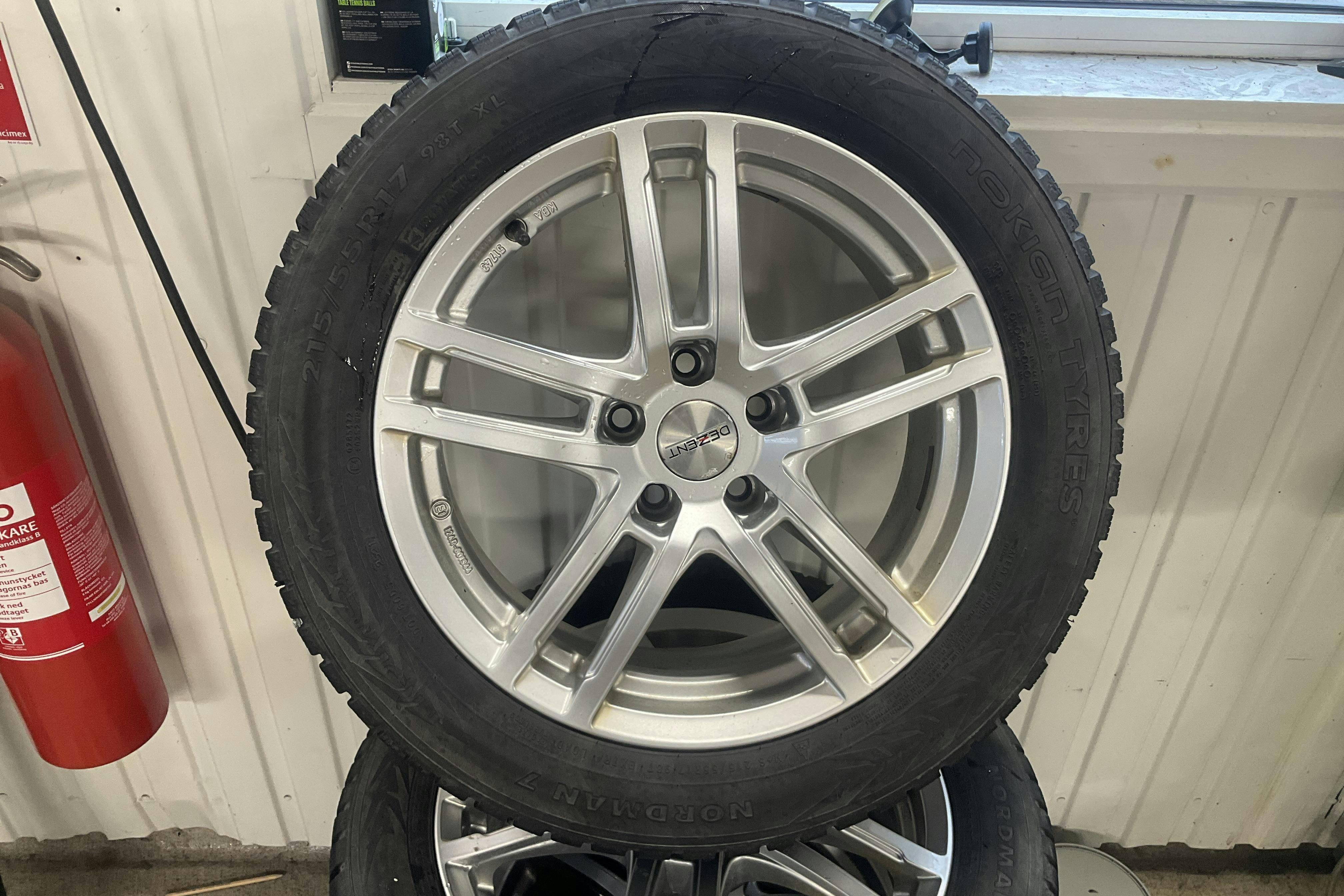 Vehicle Image 22