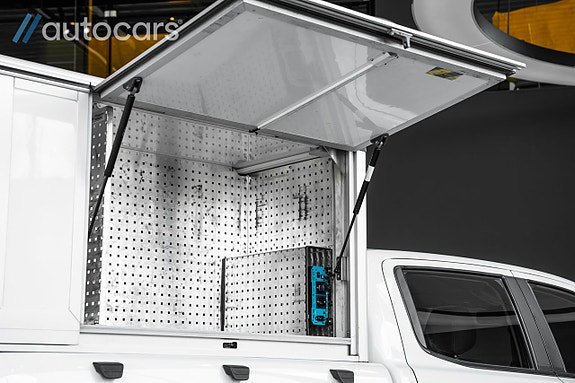 Vehicle Image 7