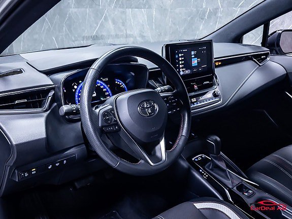 Vehicle Image 12