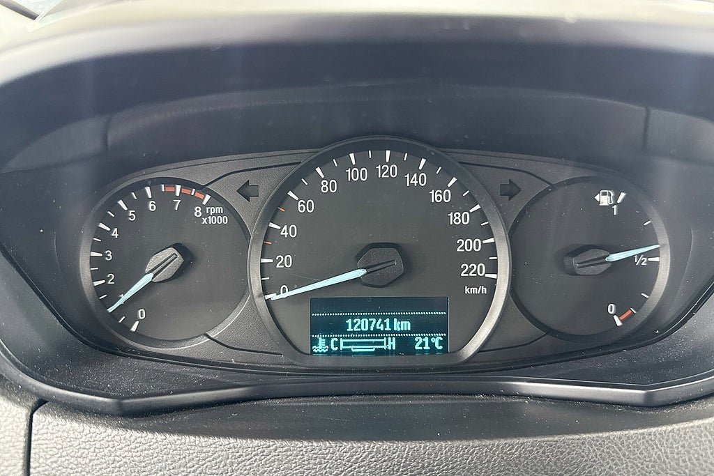 Vehicle Image 13