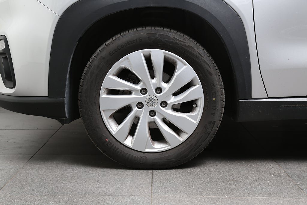 Vehicle Image 8