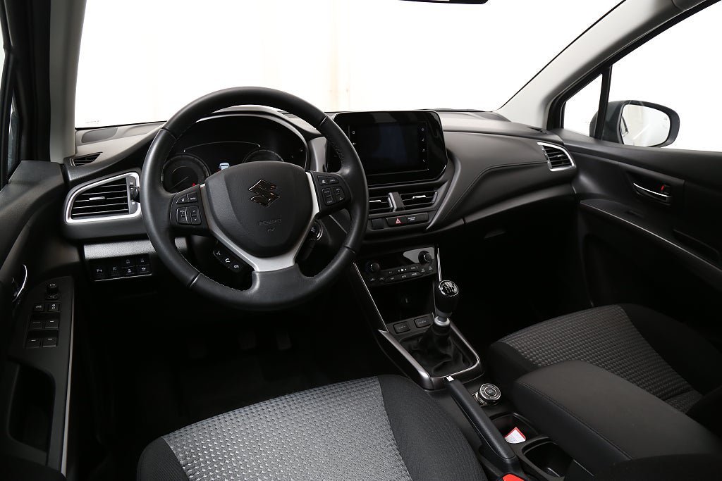 Vehicle Image 13