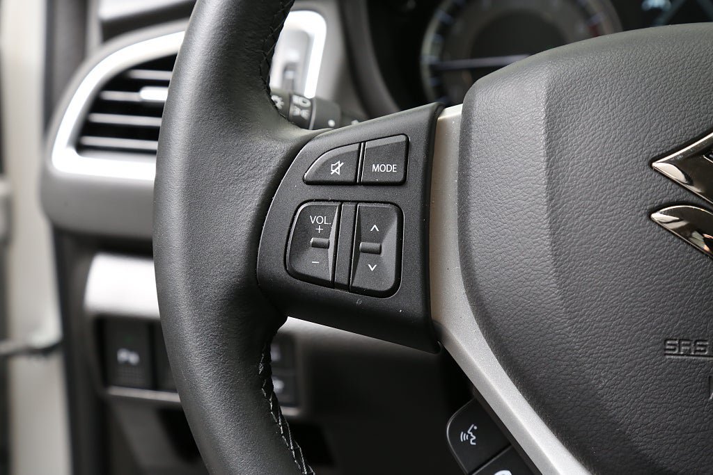 Vehicle Image 14