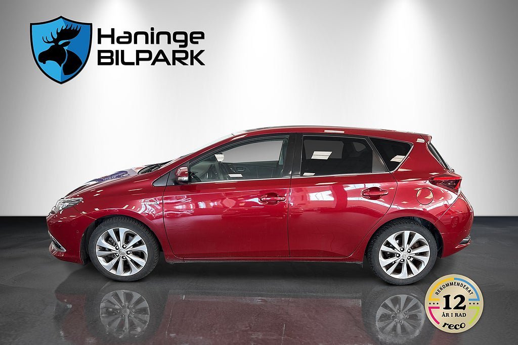 Vehicle Image 9