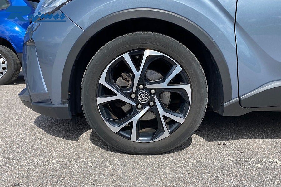 Vehicle Image 10