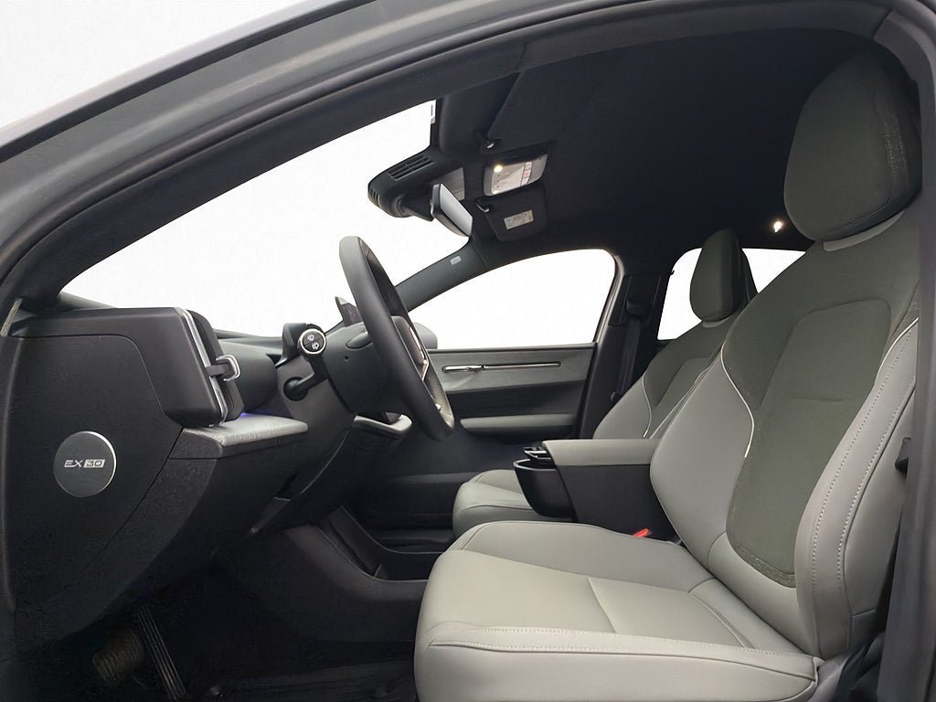 Vehicle Image 24