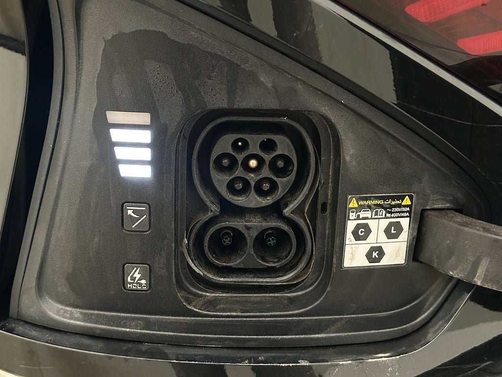 Vehicle Image 28