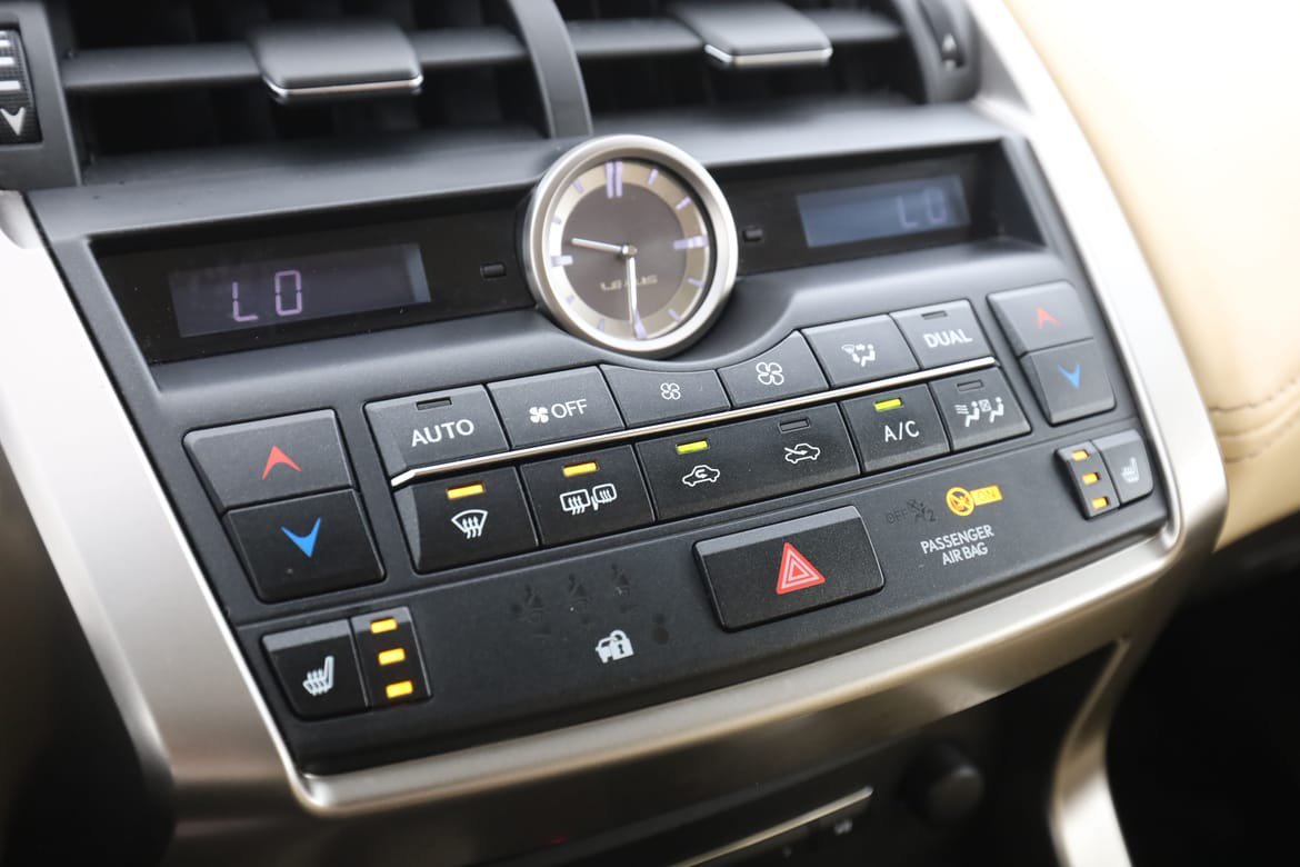 Vehicle Image 23