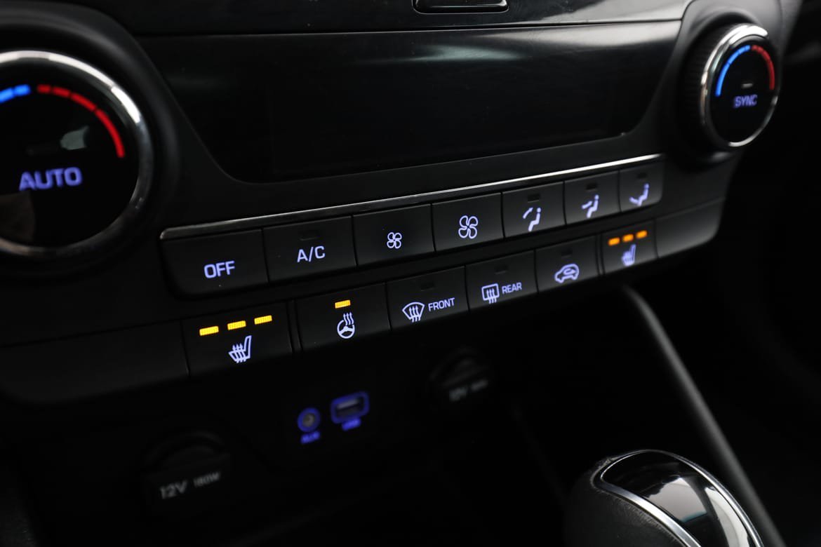 Vehicle Image 26