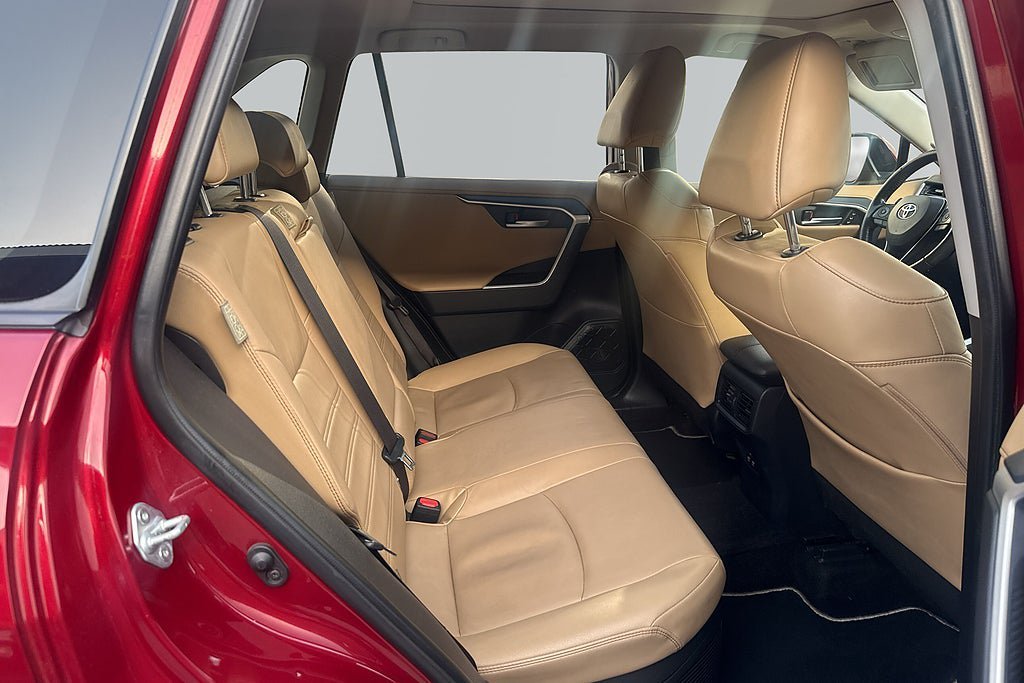 Vehicle Image 14