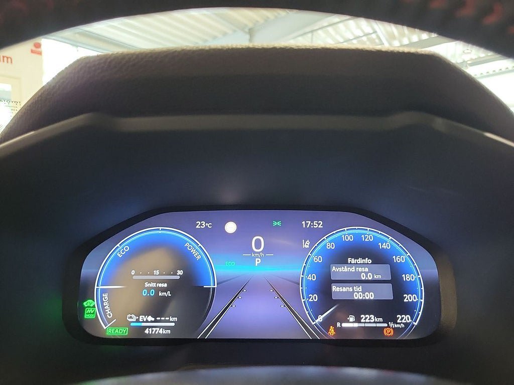 Vehicle Image 15
