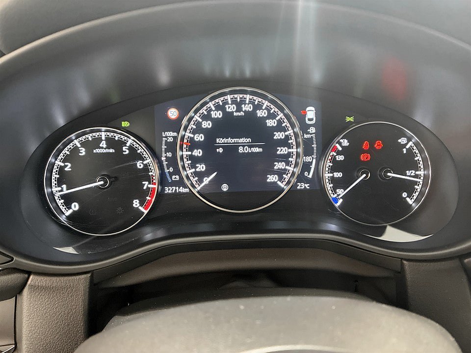 Vehicle Image 8
