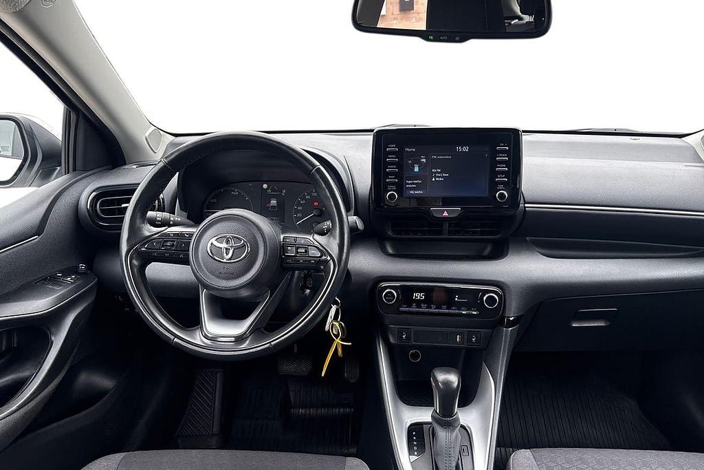 Vehicle Image 10