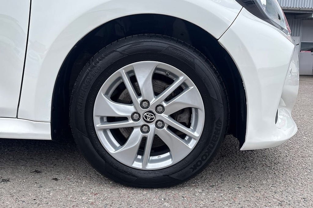 Vehicle Image 17