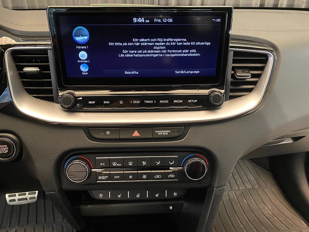 Vehicle Image 38