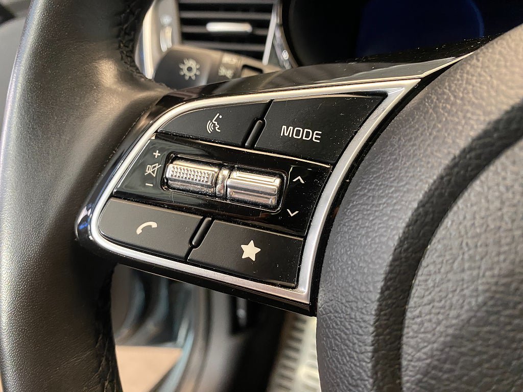 Vehicle Image 48