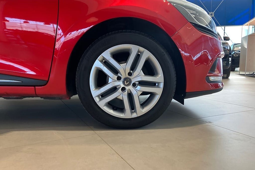 Vehicle Image 18