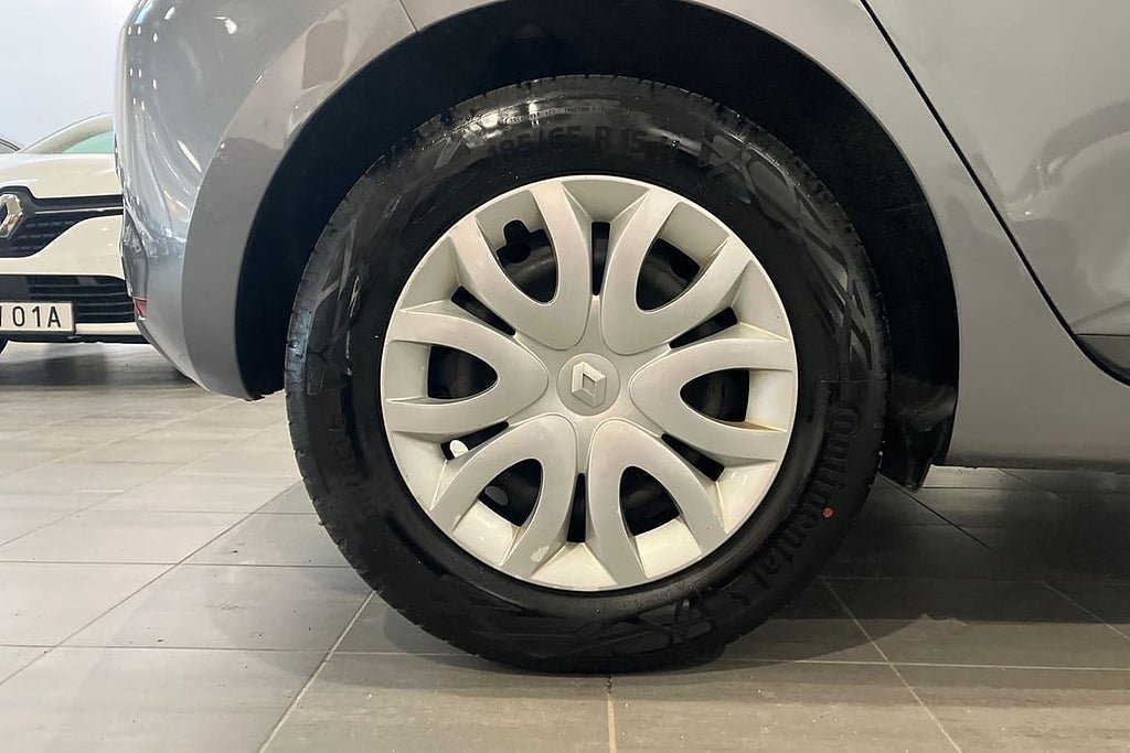 Vehicle Image 18
