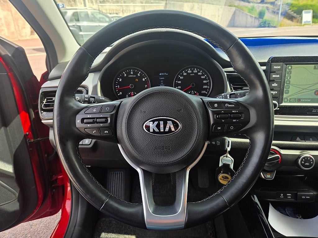 Vehicle Image 17