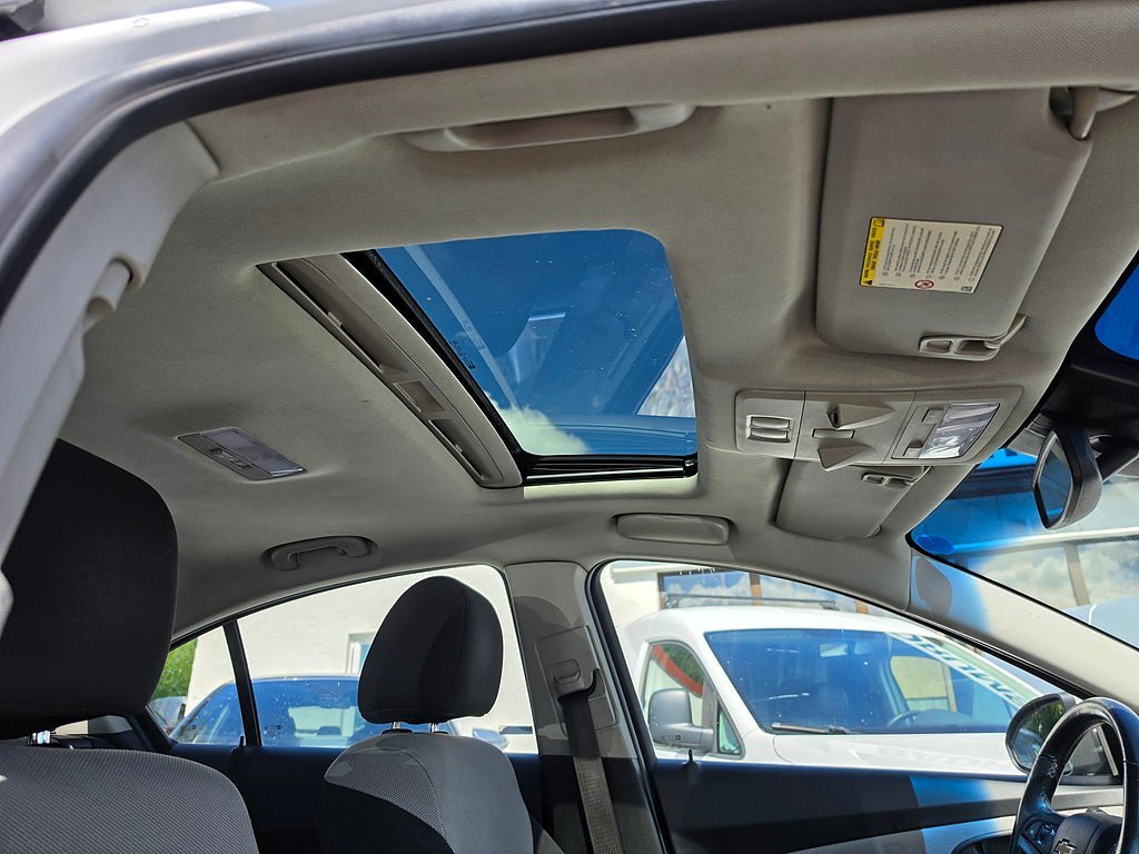Vehicle Image 13