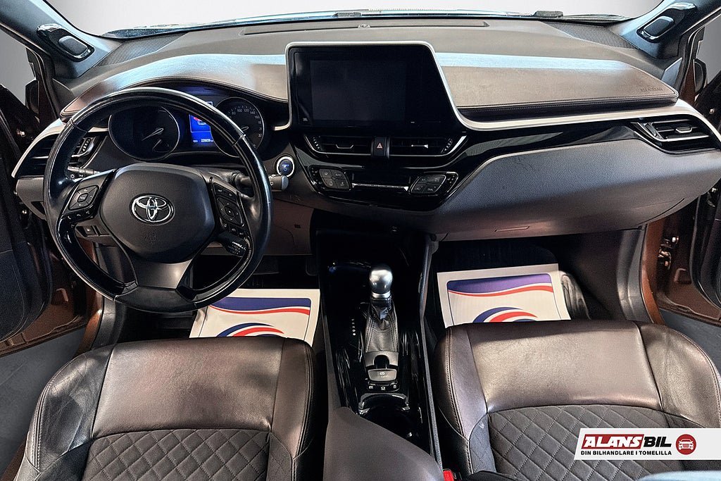 Vehicle Image 10