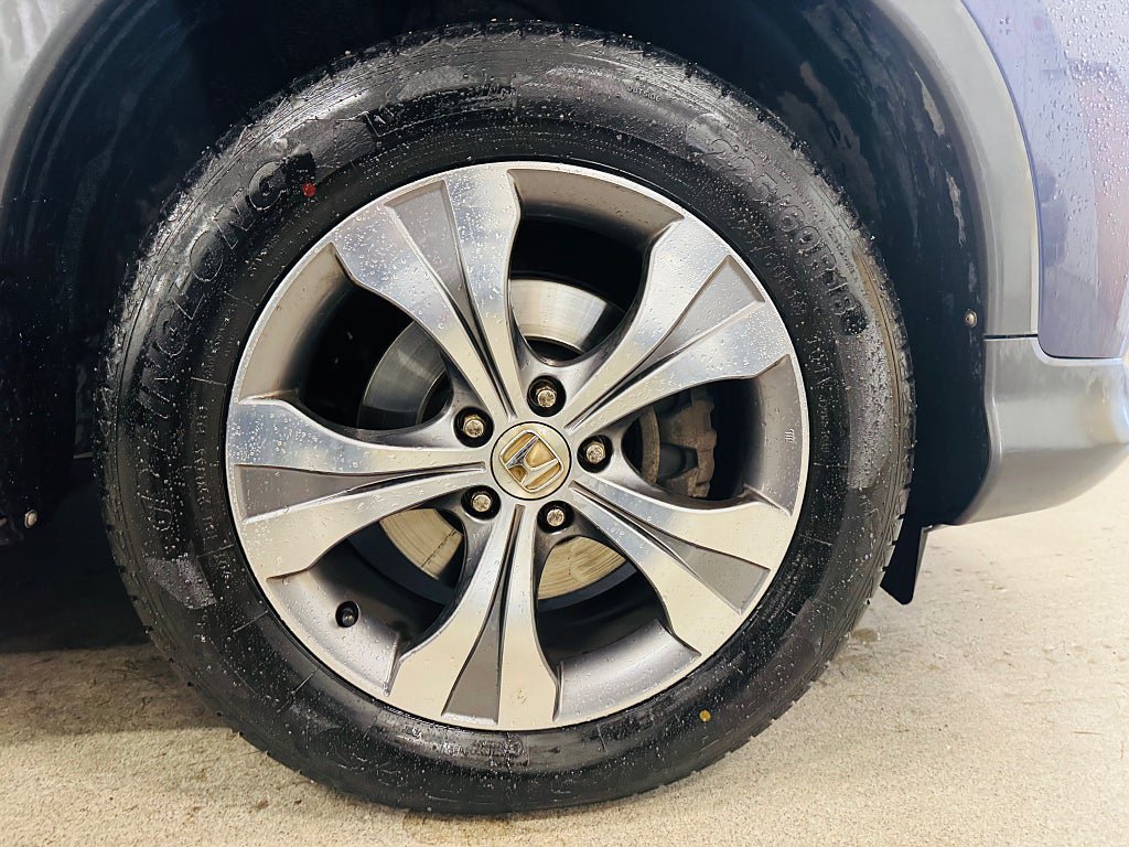Vehicle Image 10