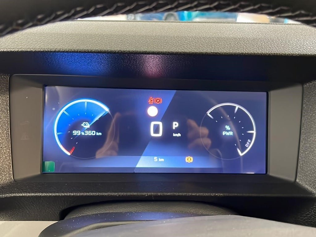 Vehicle Image 8