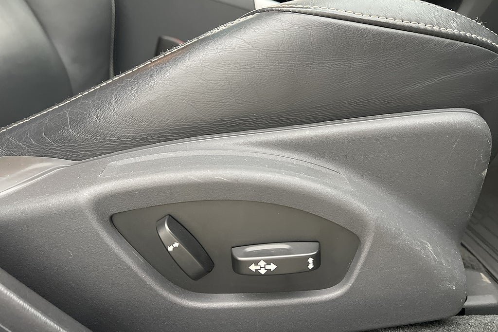 Vehicle Image 27