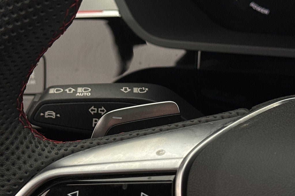 Vehicle Image 30