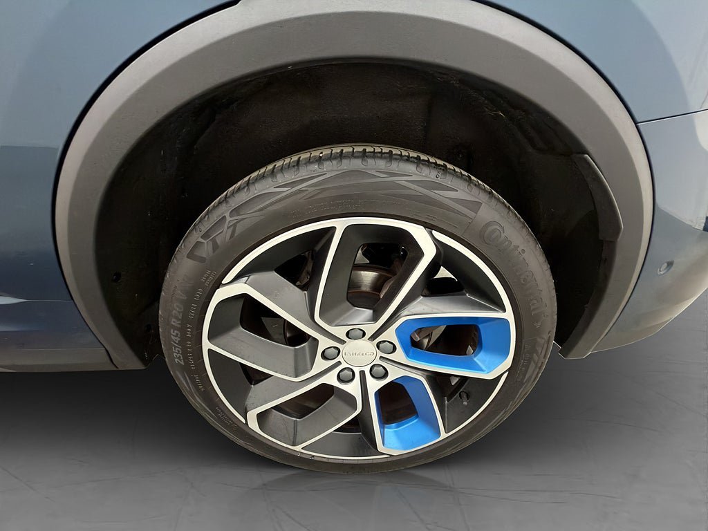 Vehicle Image 37