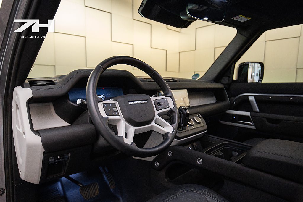 Vehicle Image 9