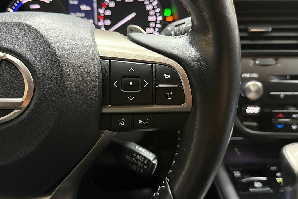 Vehicle Image 18