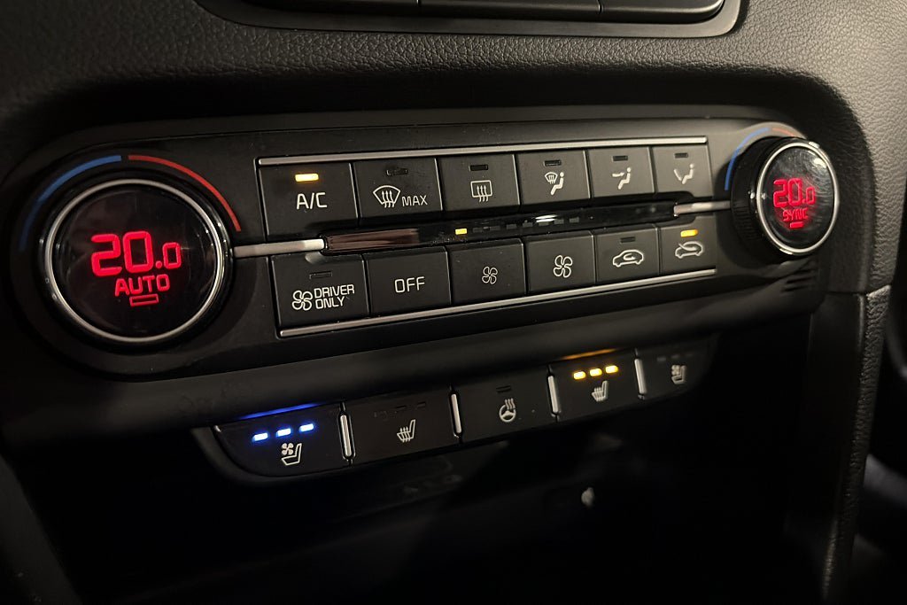 Vehicle Image 26