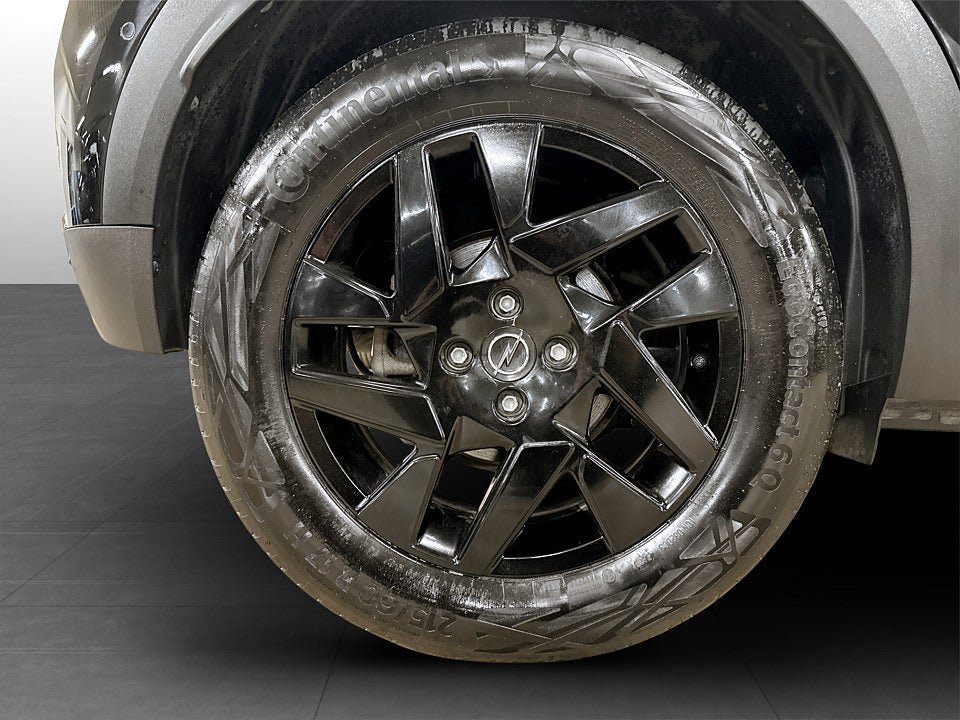 Vehicle Image 16