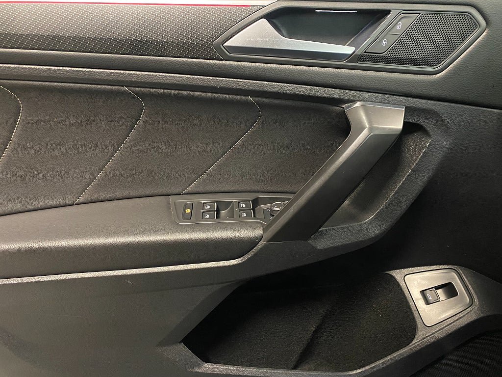 Vehicle Image 26