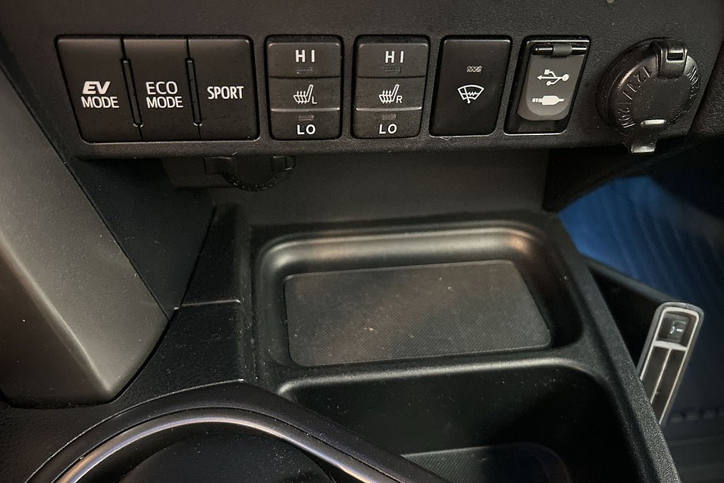 Vehicle Image 22
