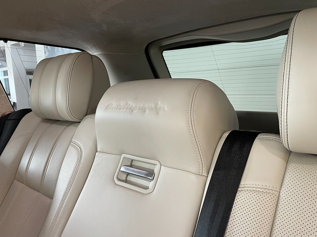 Vehicle Image 17