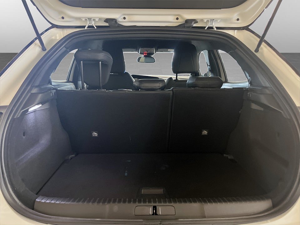 Vehicle Image 21