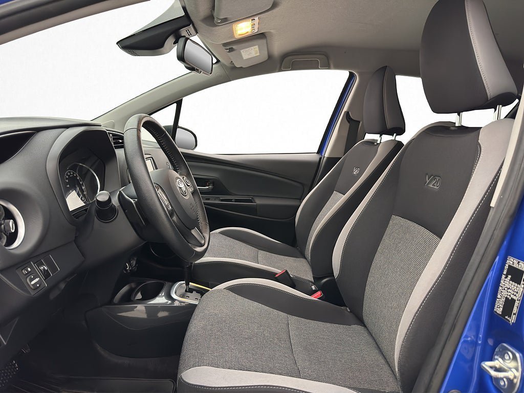 Vehicle Image 15