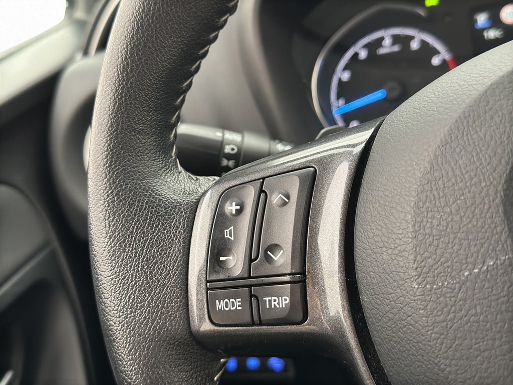 Vehicle Image 27