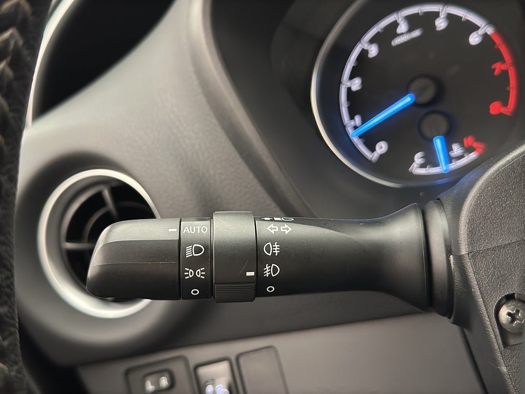 Vehicle Image 28
