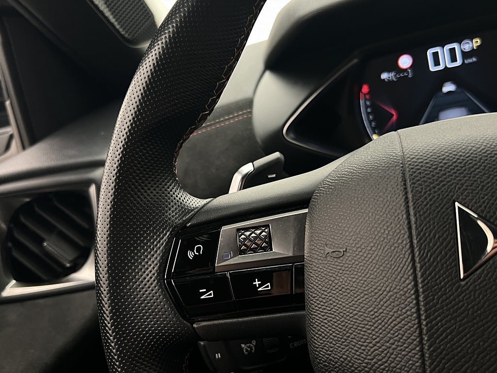 Vehicle Image 26
