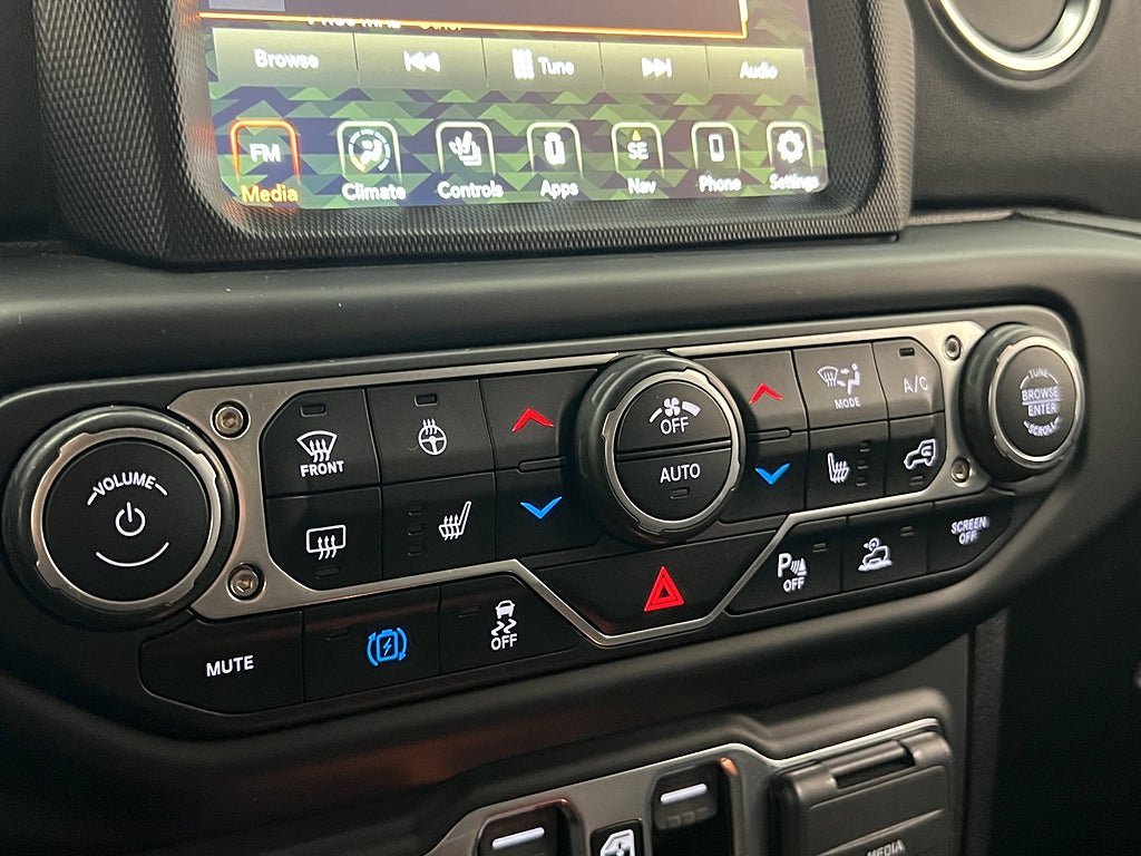 Vehicle Image 37