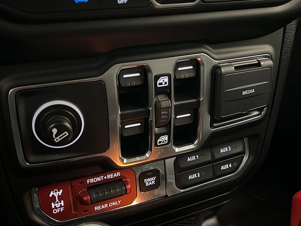 Vehicle Image 38