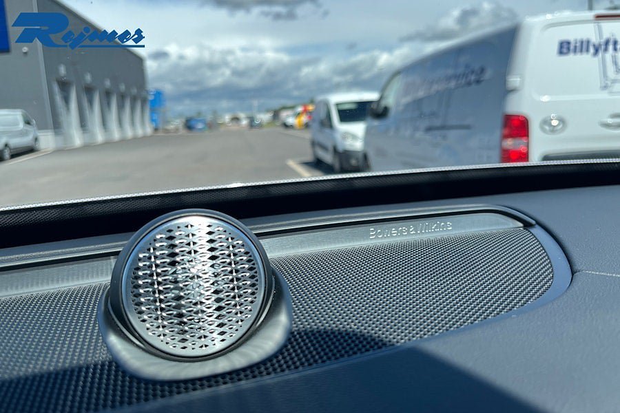 Vehicle Image 14