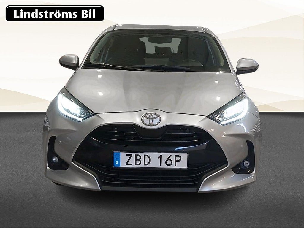 Vehicle Image 9