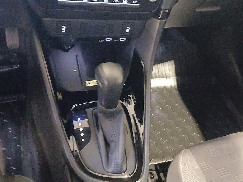 Vehicle Image 18