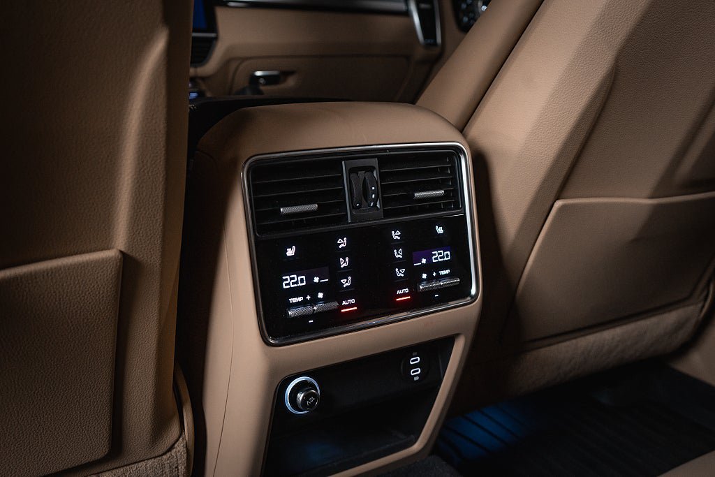 Vehicle Image 35